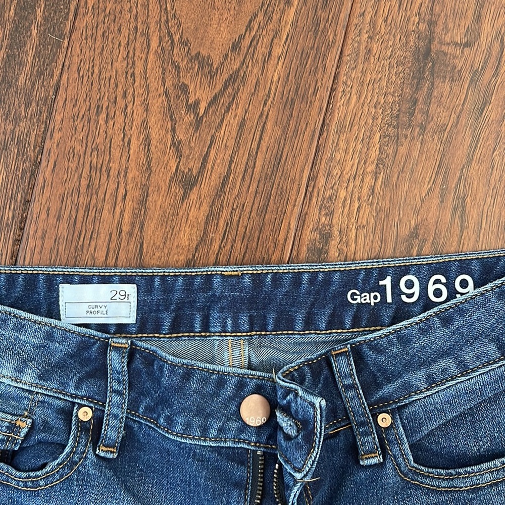 GAP Curvy Profile 1969 jeans. 29r - Picture 5 of 7
